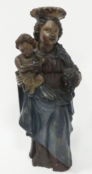 VIERGE A L'ENFANT en bois polychrome. XVIIe...