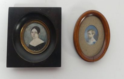 Deux MINIATURES : portrait de femme et portrait...