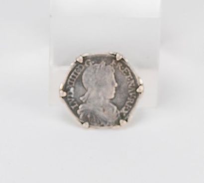 Louis XIII silver coin child, in a silver...