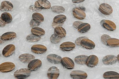 Set of 50 unmounted tiger-eye oval medal...