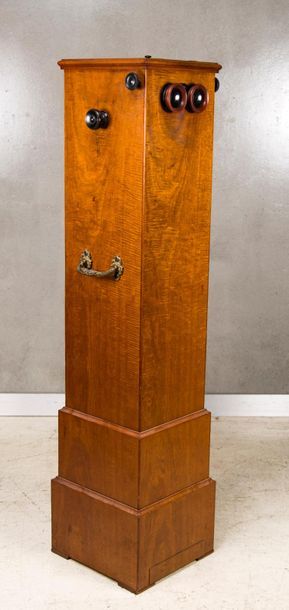 Viewer cabinet, mahogany case. Early 20th...