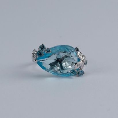 Set ring and pendant in 585-thousandth white...