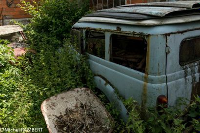 Fiat 125 incomplete sedan (for parts).
Sold...