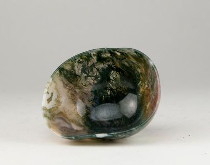 Free form heel cut in foam agate. 20th century....