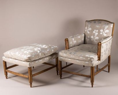 Broken duchess made of natural wood, in two...