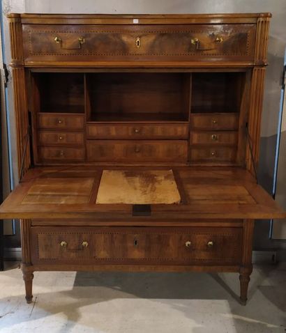 Natural wood secretary, inlaid with fillets...