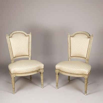 Pair of lacquered wooden chairs with escutcheon...