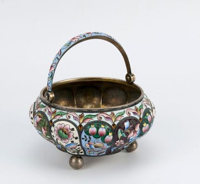 Grand sucrier en argent et émail cloisonné....