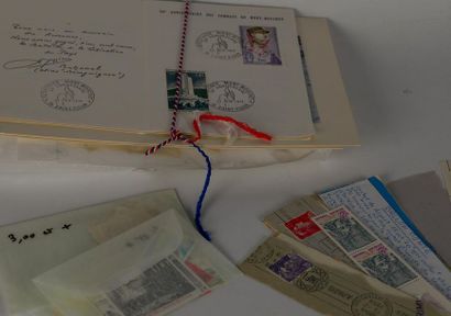 **	4 Boites	 + 2 Albums: France Moderne ...