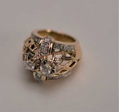 Importante bague jonc des années 1940-1950,...