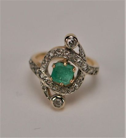 Bague émeraude monture en or jaune 18K (750...
