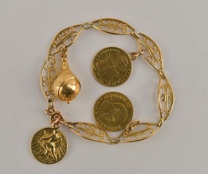 Bracelet ancien à maille filigranée en or...