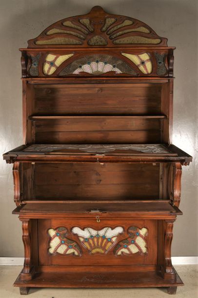 Importante caisse de piano mécanique en bois,...