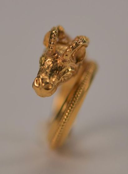 Bague Bélier de la maison Grec ZOLOTAS, datant...