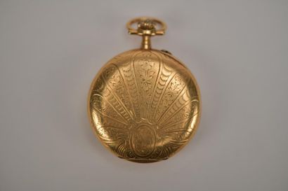 Montre de gousset, en or jaune ciselé, le...