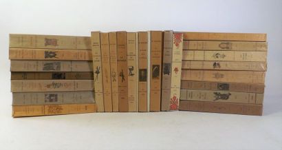 [MORNAY]. Réunion de 24 volumes édités à...