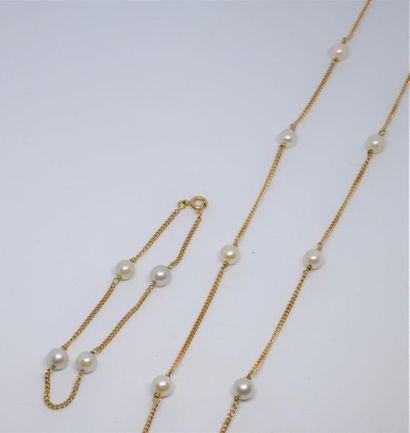 Half-piece in 750°/00 yellow gold including...