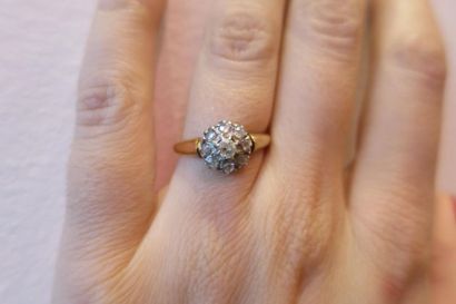 Set of three rings in 750°/00 yellow gold,...
