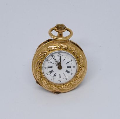 Montre de col en or jaune 750°/00, gravé...