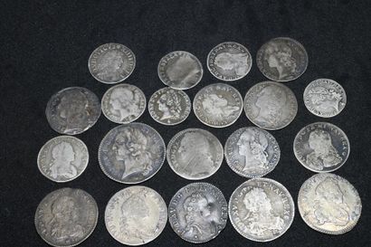 LOUIS XV : 
- 19 silver coins including one...