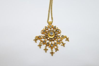 Necklace in 750°/00 yellow gold composed...