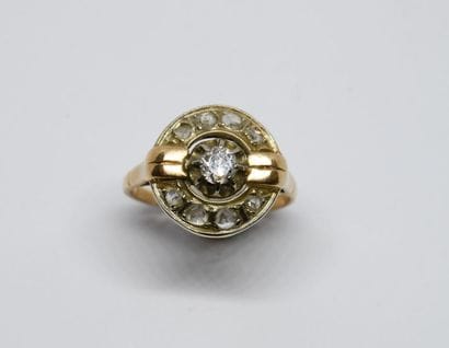 Art Deco ring with in the center an antique...