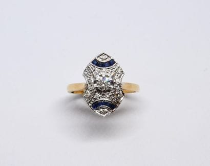 Geometric ring in yellow and white gold 750°/00,...