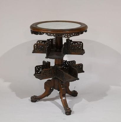 China or Indochina.
Wooden pedestal table...