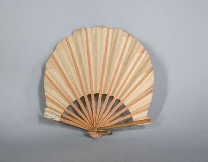 Wooden and watercoloured paper fan with hunting...