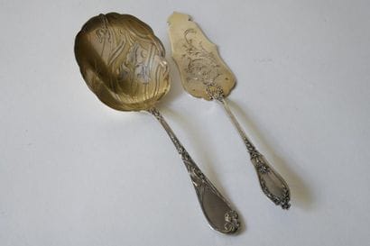 PUIFORCAT. Strawberry shovel in silver and...