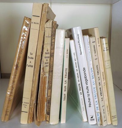 Lot de 13 volumes (truite). DHOMBRES. La...