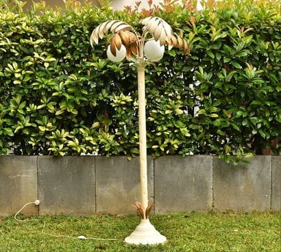 Dans le goût de Sergio TERZANI. Lampadaire...