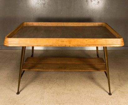 Jean PROUVE (1901-1984)
Table de présentation,...
