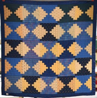 Quilt en baguettes de satin fleuris ou unis...