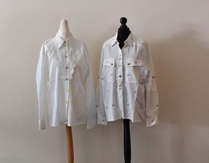 ESCADA MARGARETHA LEY. Deux blouses blanches...