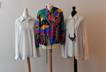 Louis FERAUD. Lot de trois blouses en soie,...