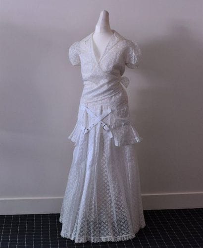 John GALLIANO. Robe de mariée en broderie...