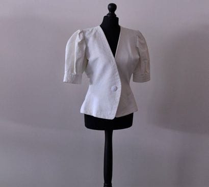 SAINT-LAURENT, Rive gauche. Veste en piqué...