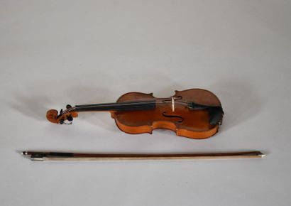 Violin 1/2 Mirecourt XXth companion label.

Missing...