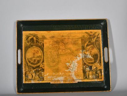 Suite of four rectangular trays in green...