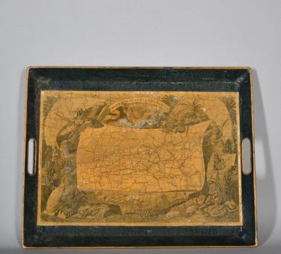 Suite of four rectangular trays in green...