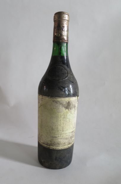 1	 B	 CHÂTEAU HAUT BRION (2,3 cm; e.t.h....