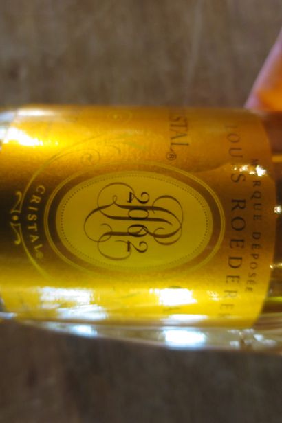 1	 B 	CHAMPAGNE CRISTAL (Coffre) 	Louis Roederer	...