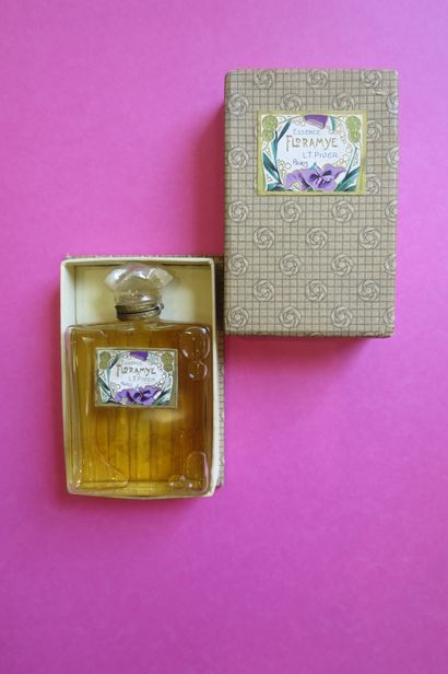 L.T. PIVER Paris. Essence FLORAMYE. Glass...