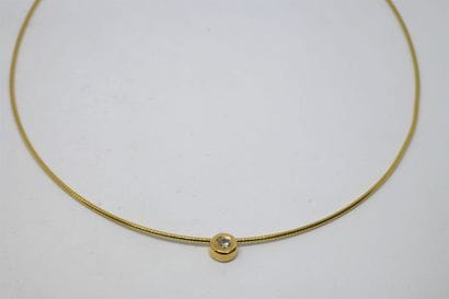 Tubular mesh necklace in yellow gold 750...