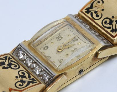 Omega. Lady's watch in yellow gold 585 thousandths,...