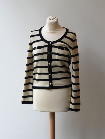 CHANEL. Black and beige striped pure cashmere...