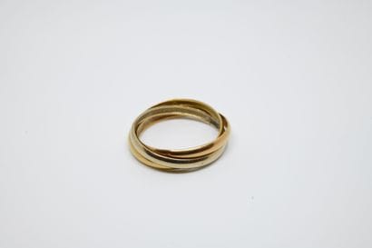 Yellow, pink and white gold three-ring ring...