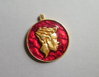 Thierry MUGLER. Medallion without chain in...