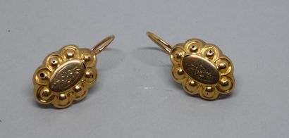 Paire de dormeuses anciennes poinçon tête...